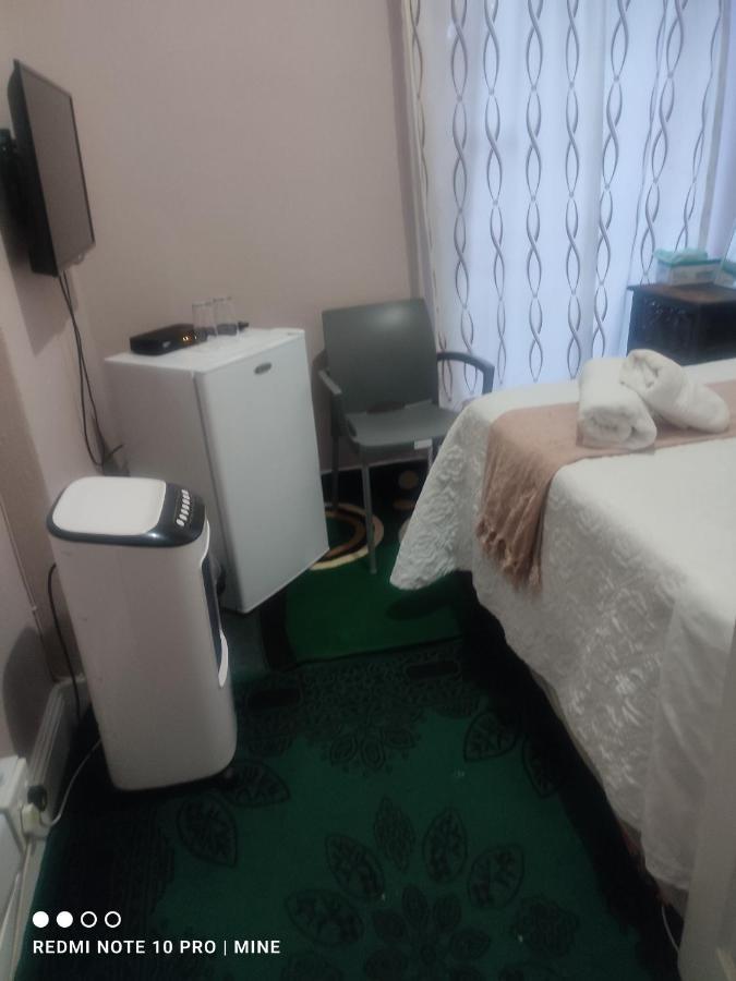 The Croc Guest House Springs  Luaran gambar