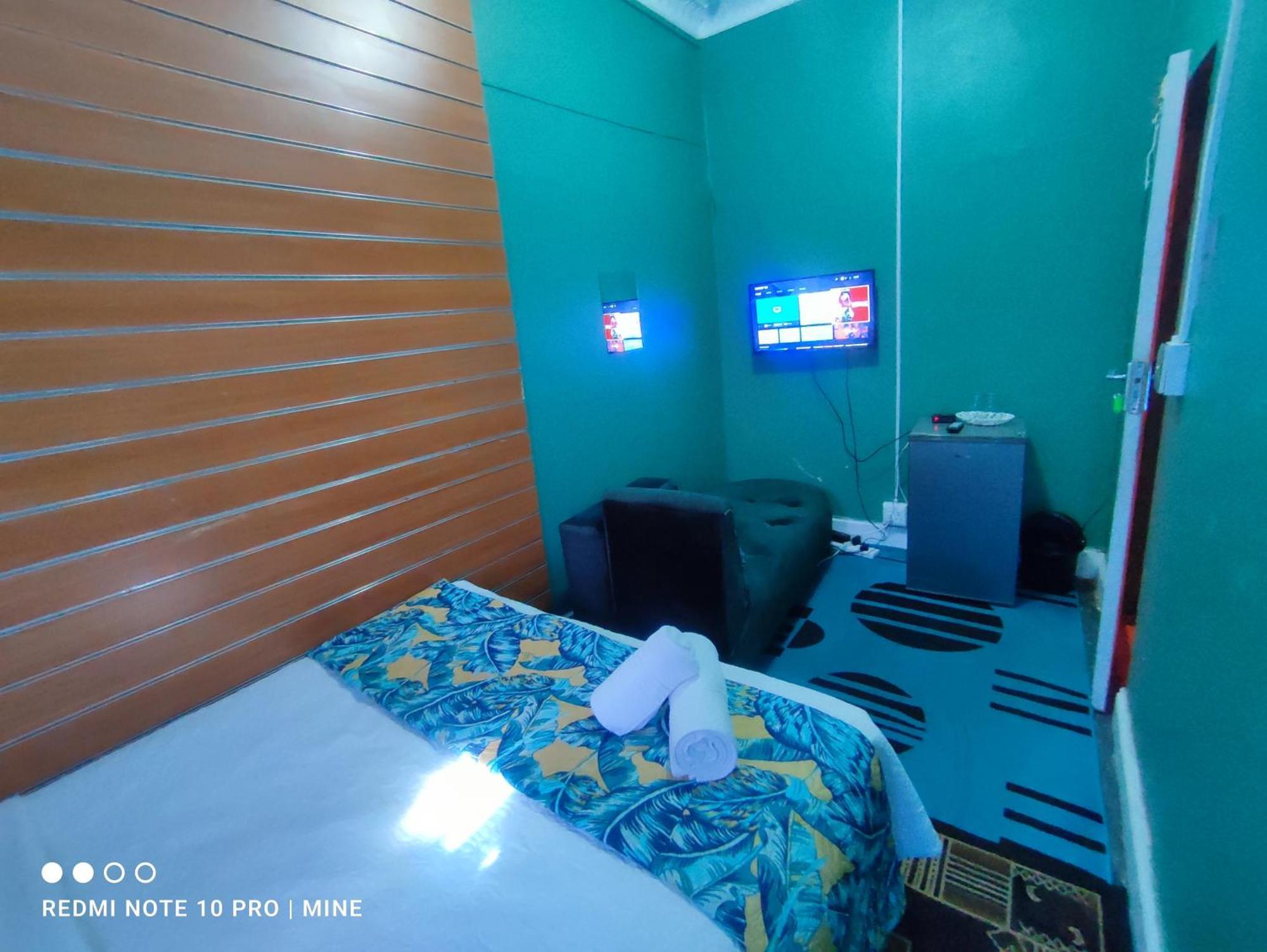 The Croc Guest House Springs  Luaran gambar