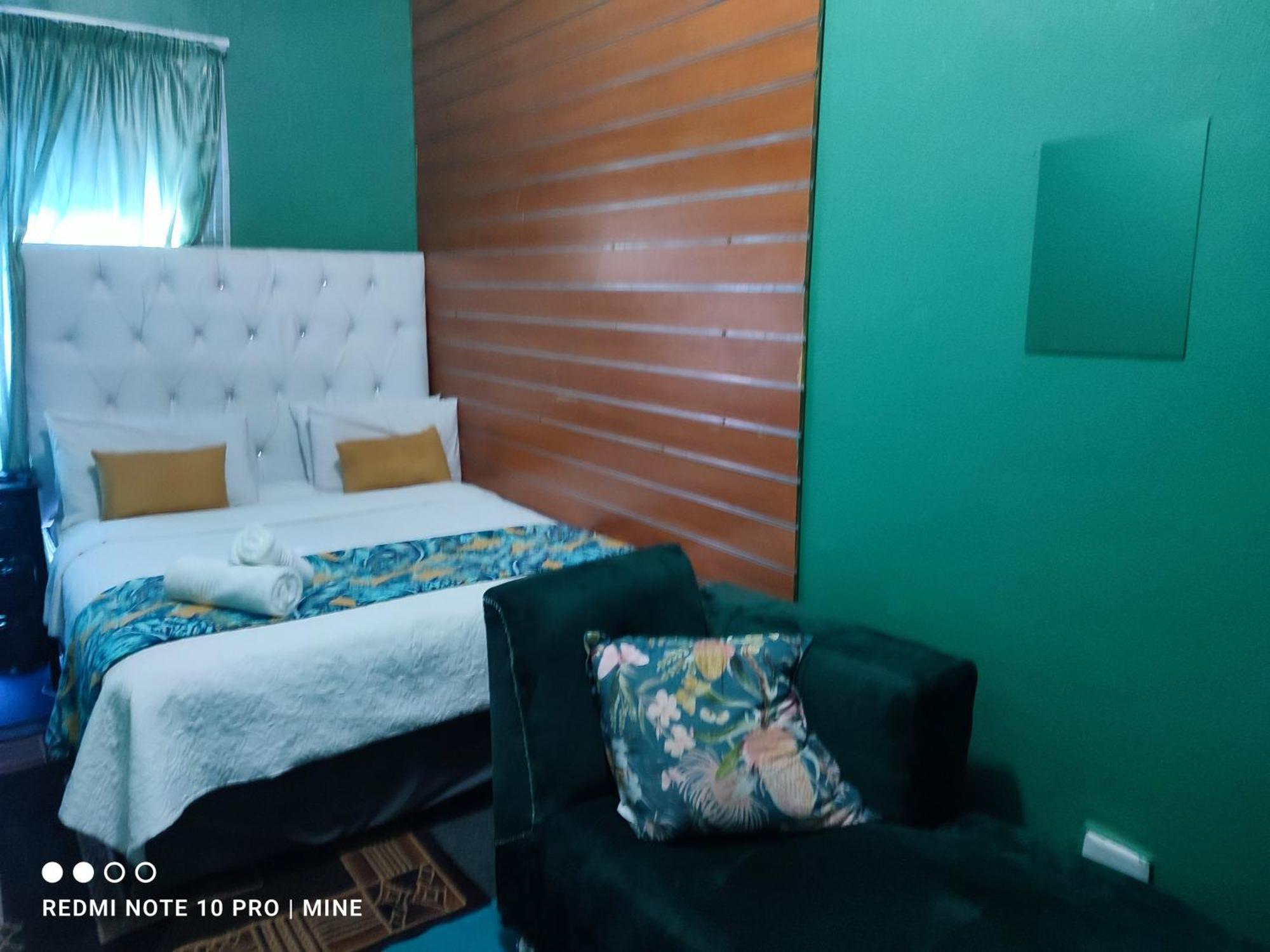 The Croc Guest House Springs  Luaran gambar