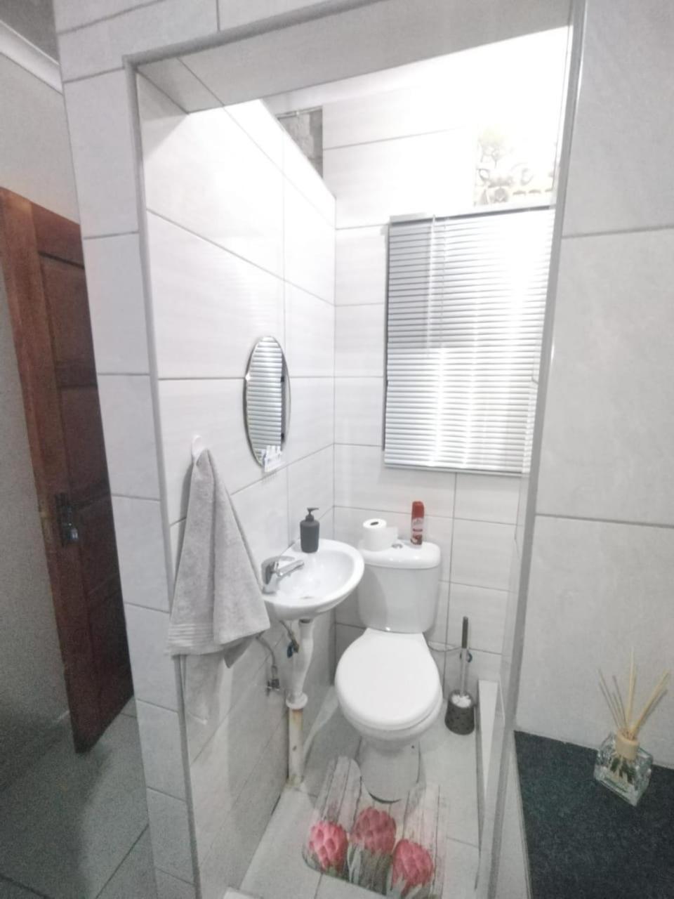 The Croc Guest House Springs  Luaran gambar